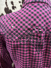 Load image into Gallery viewer, Wrangler Rock 47 women’s button up - pink (FINAL SALE)