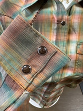 Load image into Gallery viewer, Wrangler ladies western shirt - autumn colors (final sale)