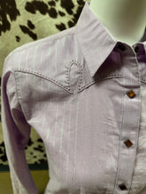 Load image into Gallery viewer, Wrangler ladies western shirt - lilac (discolored, final sale)