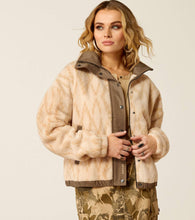 Load image into Gallery viewer, Ariat ladies Sherpa Blocled Jacket - tonal sand print (10052440)
