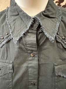 20x ladies snap shirt - black frayed hem (final sale)