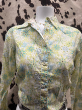 Load image into Gallery viewer, Wrangler 20x ladies snap shirt - floral print (FINAL SALE)