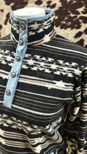 Load image into Gallery viewer, Cinch ladies fleece - black and white