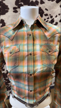 Load image into Gallery viewer, Wrangler ladies western shirt - autumn colors (final sale)