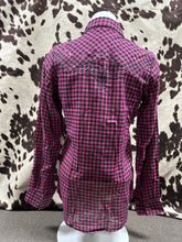 Load image into Gallery viewer, Wrangler Rock 47 women’s button up - pink (FINAL SALE)
