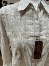 Load image into Gallery viewer, Wrangler ladies snap button up cream shirt- final sale