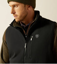 Load image into Gallery viewer, Ariat Men's Logo Softshell Vest - Black