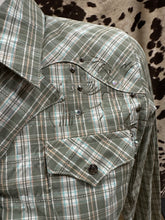 Load image into Gallery viewer, Rock 47 by wrangler ladies snap snap shirt - green (final sale)