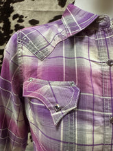 Load image into Gallery viewer, Wrangler rock47 women’s snap button shirt - Purple (final sale)