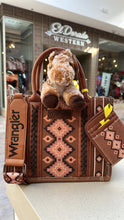 Load image into Gallery viewer, Wrangler Southwestern Tote - Chocolate
