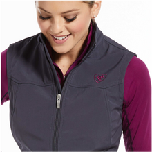 Load image into Gallery viewer, Ariat WOMEN&#39;S New Team Softshell Vest - PERISCOPE