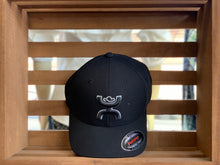 Load image into Gallery viewer, Hooey Cap &quot;Ash&quot; Black Fitted